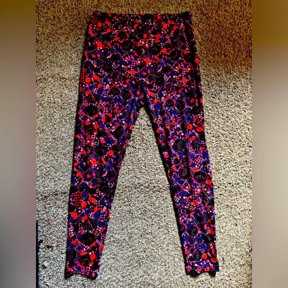 Tall and Curvy LuLaRoe leggings